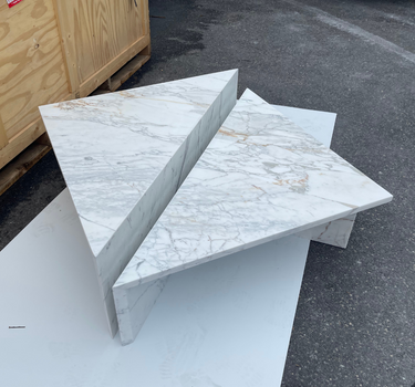 Calacatta White Marble Triangle Set